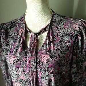New A Love Story lovely floral tie neckline top size iX